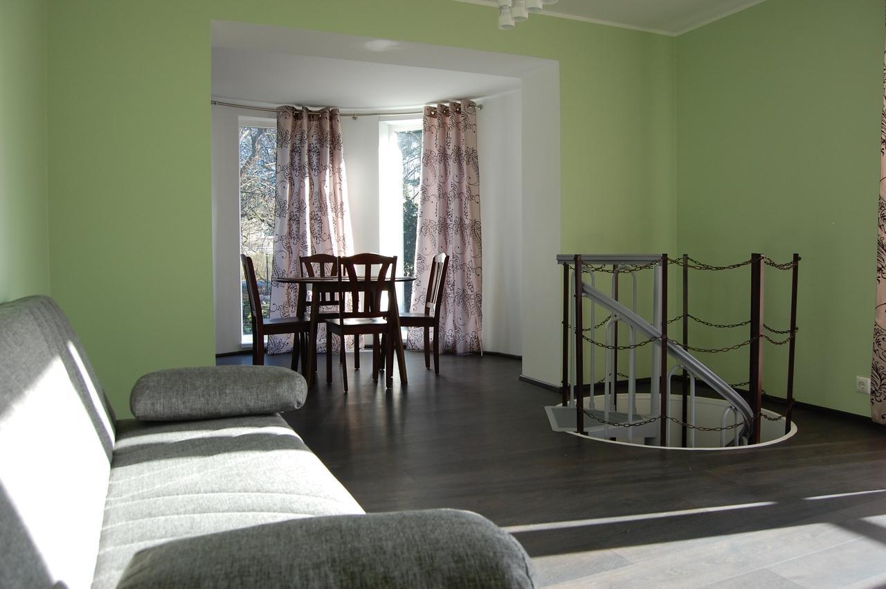 Kaunis Guesthouse ทาลลินน์ ภายนอก รูปภาพ